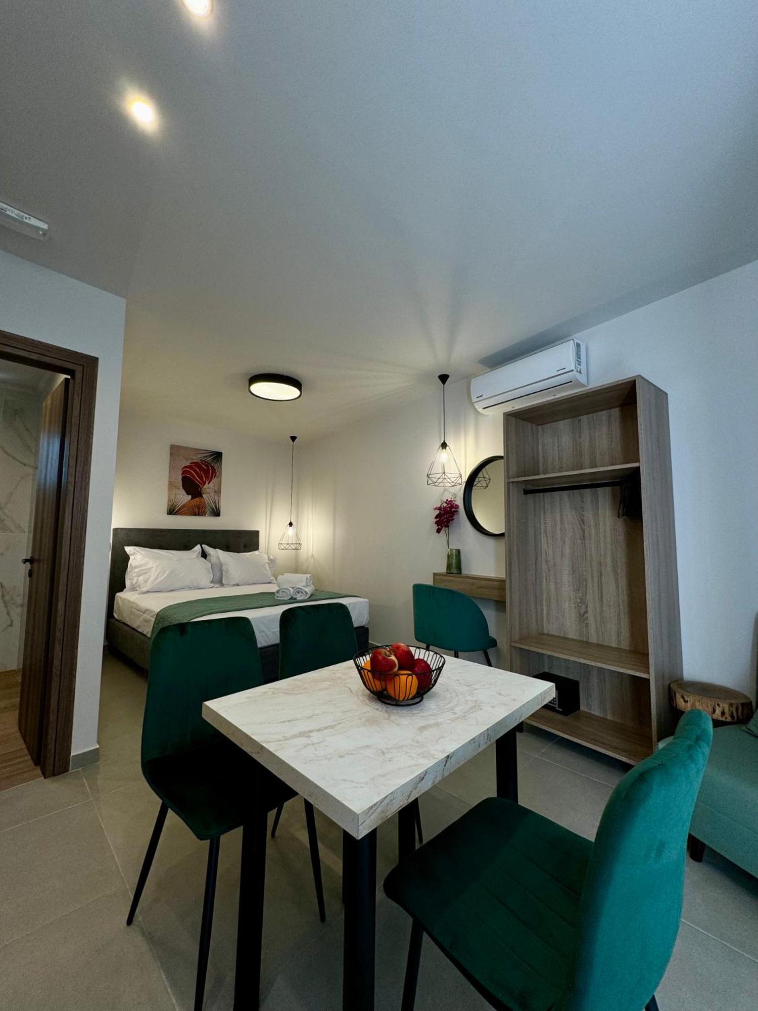 Bay View Apartament *